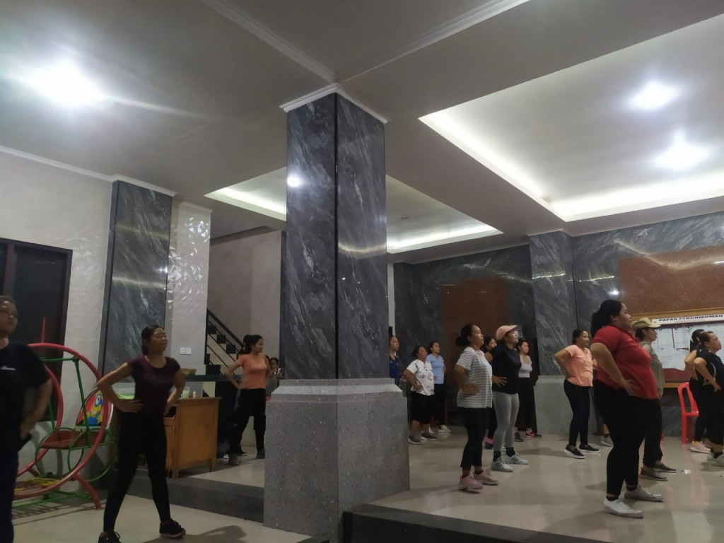 Kegiatan Aerobic PKK Br. Tiying Tutul